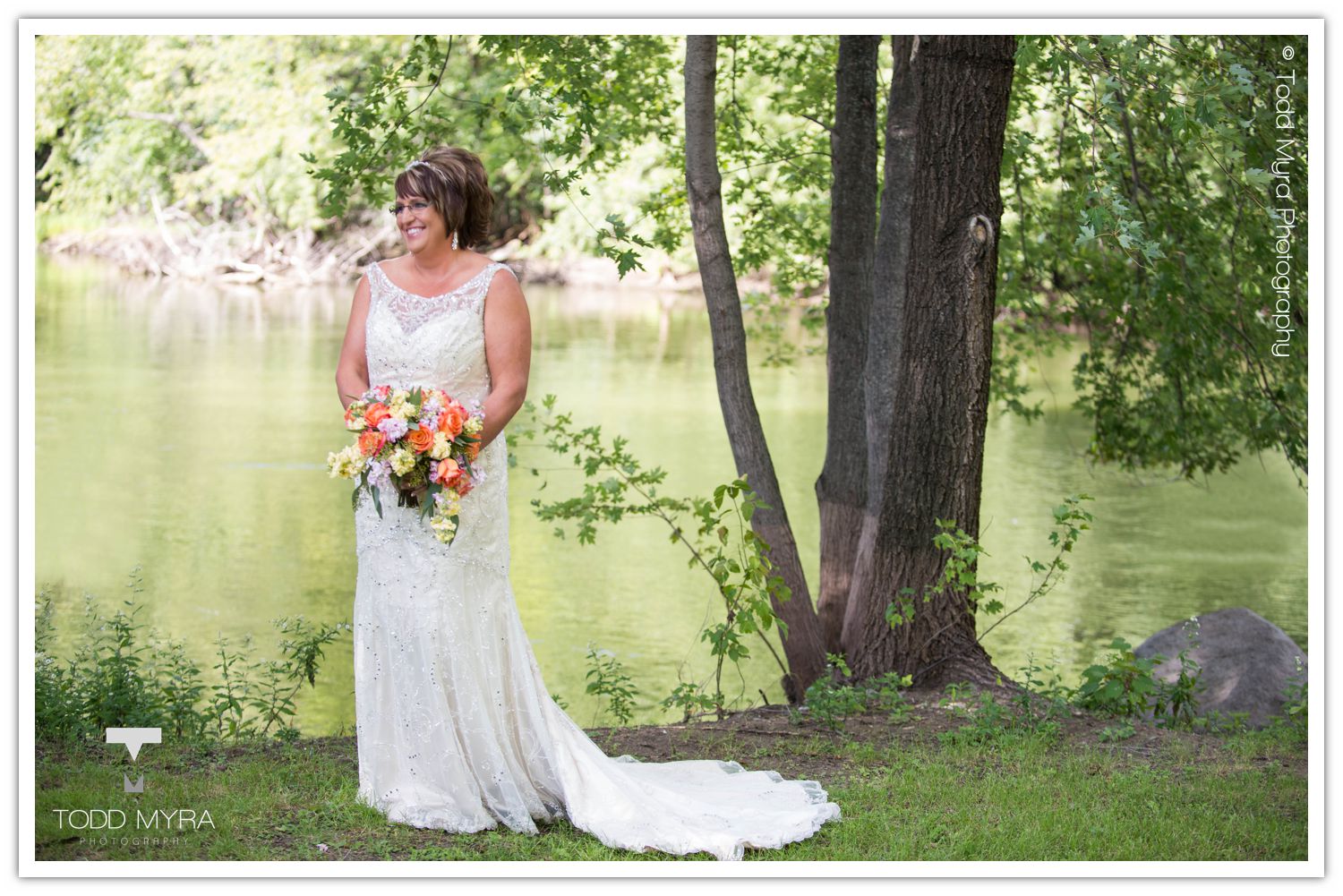 Philip-Cindy-St. Cloud-Wedding-Photography-Geyer-backyard-wedding-tent (11)