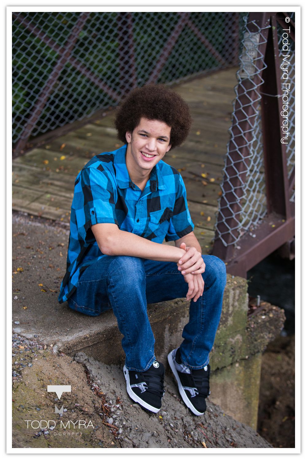 St. Cloud-Senior-Photography-guy flannel (6)