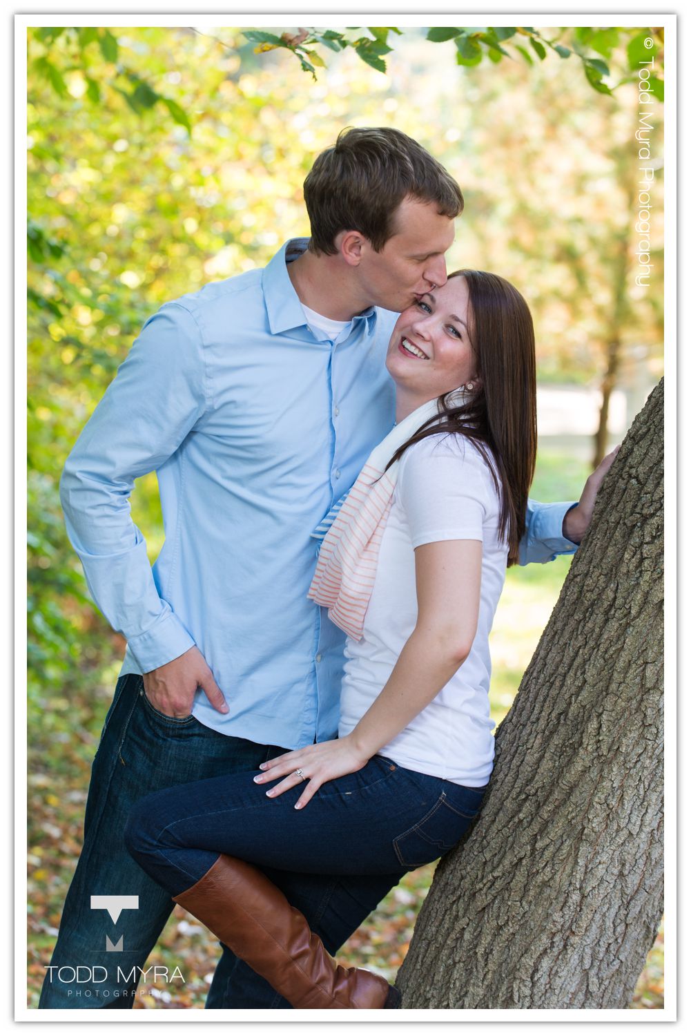 St. Cloud-Wedding-Photography-Fall-engagement-leaves (2)