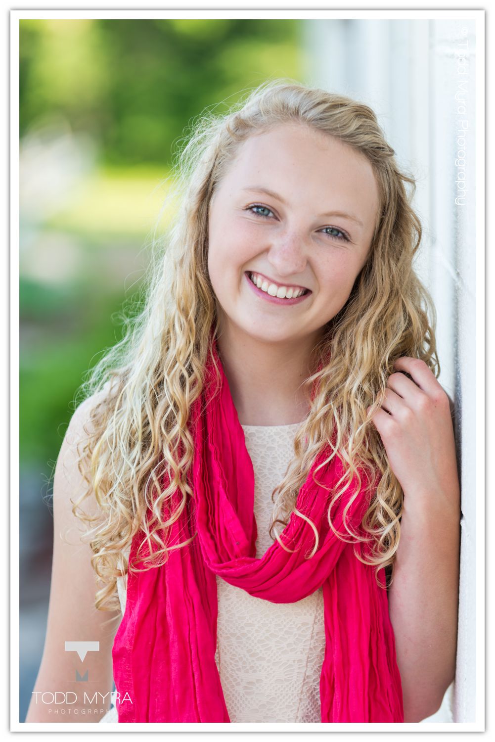 Jocelyn St. Cloud senior pictures rain truck (21 of 21)