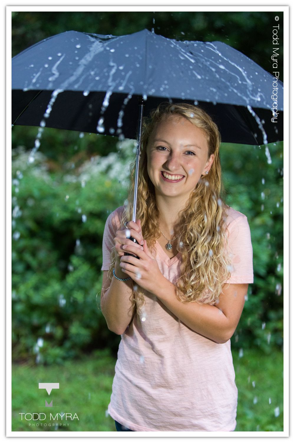 Jocelyn St. Cloud senior pictures rain truck (4 of 21)