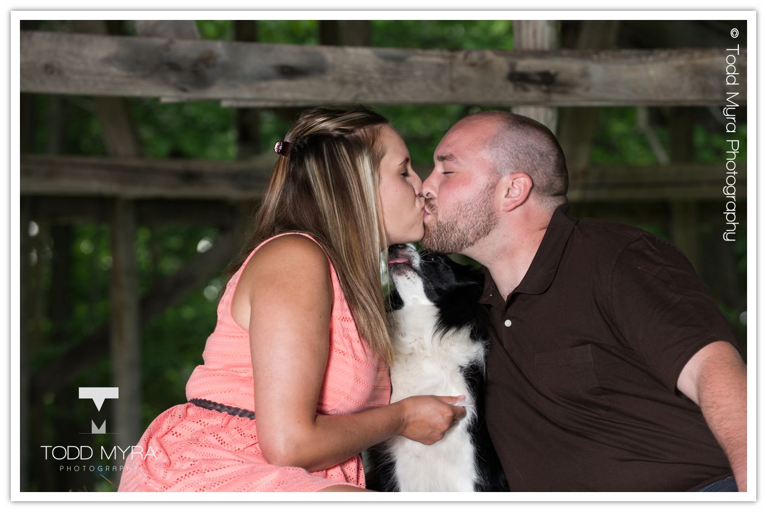Engagement-Couple-Rum-River Barn-andVineyard-Dog-save-the-date-rainbow (2)