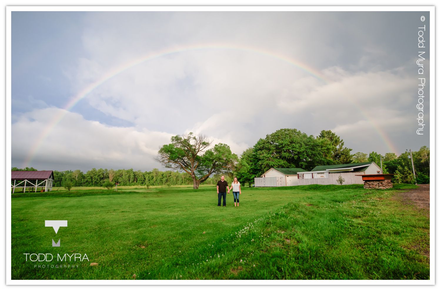Engagement-Couple-Rum-River Barn-andVineyard-Dog-save-the-date-rainbow (8)