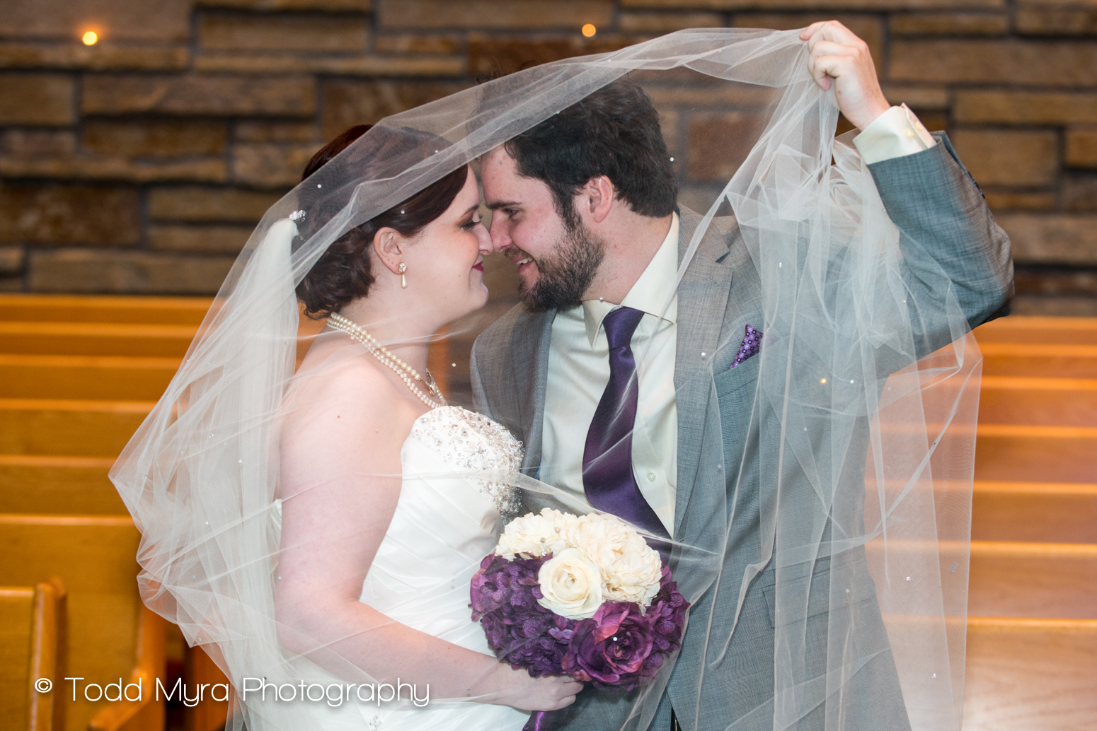 St-Cloud-Wedding-dress-bloomington-covenant-snow-kiss (8)