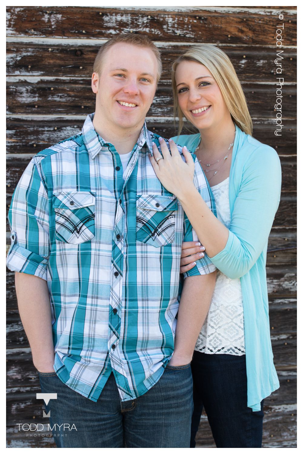 4_St. Cloud-Engagement-Pictures-Bend-In-The-River-spring