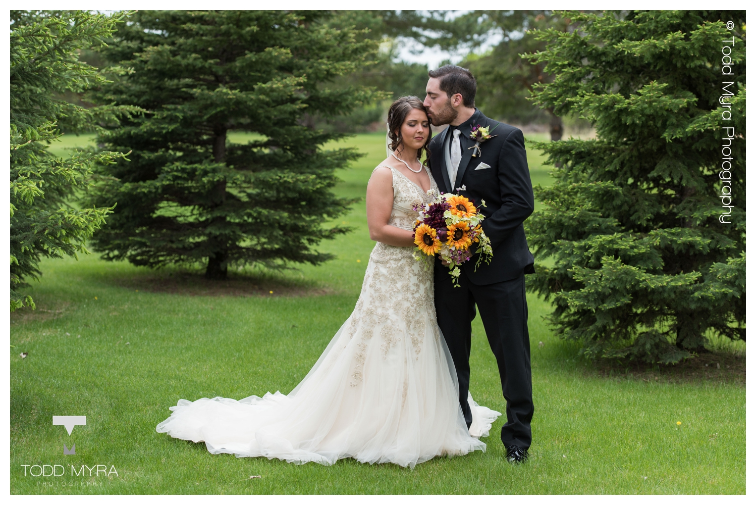 3_the grands at mulligans the waters church st cloud sartell wedding photography