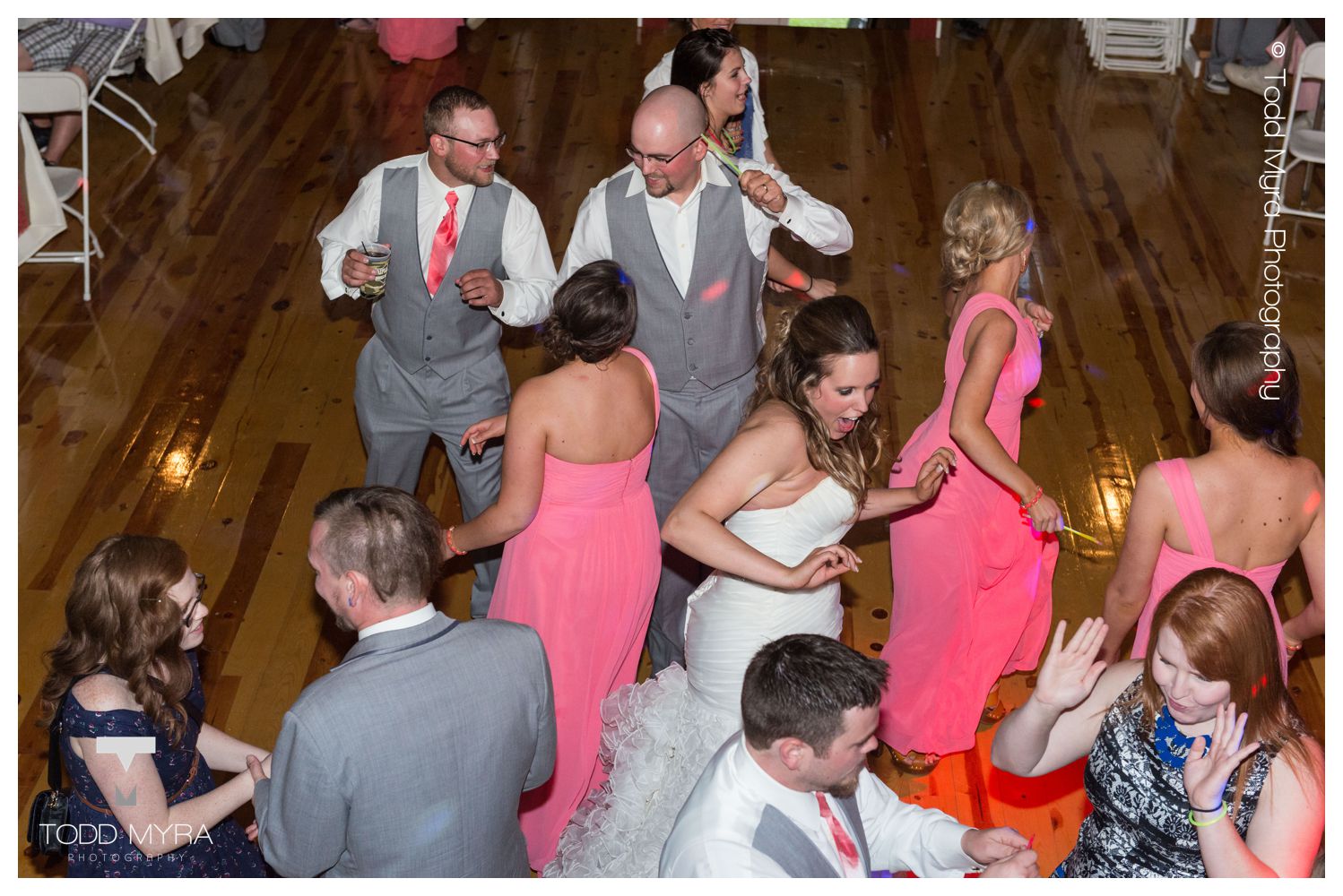 27_st.cloud-cold-spring-wedding-photography-Pillar-Inn-Cold-Spring-Boomerville-Barn