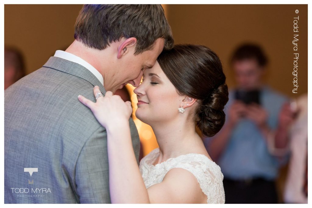 28_st cloud wedding photography st johns courtyard church of the holy spirit