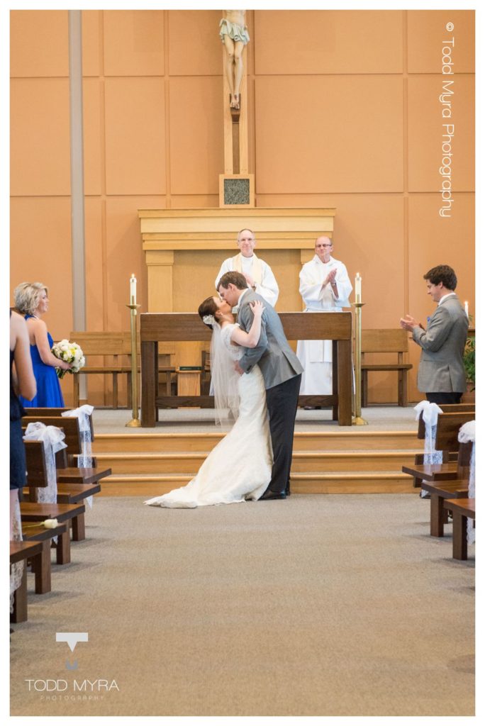 8_st cloud wedding photography st johns courtyard church of the holy spirit