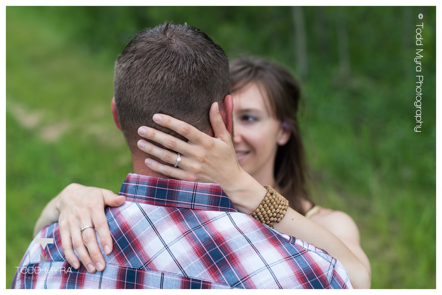 10_st-cloud-mn-wedding-photography-brook-park-woods-farm-field-red-tree-kiss