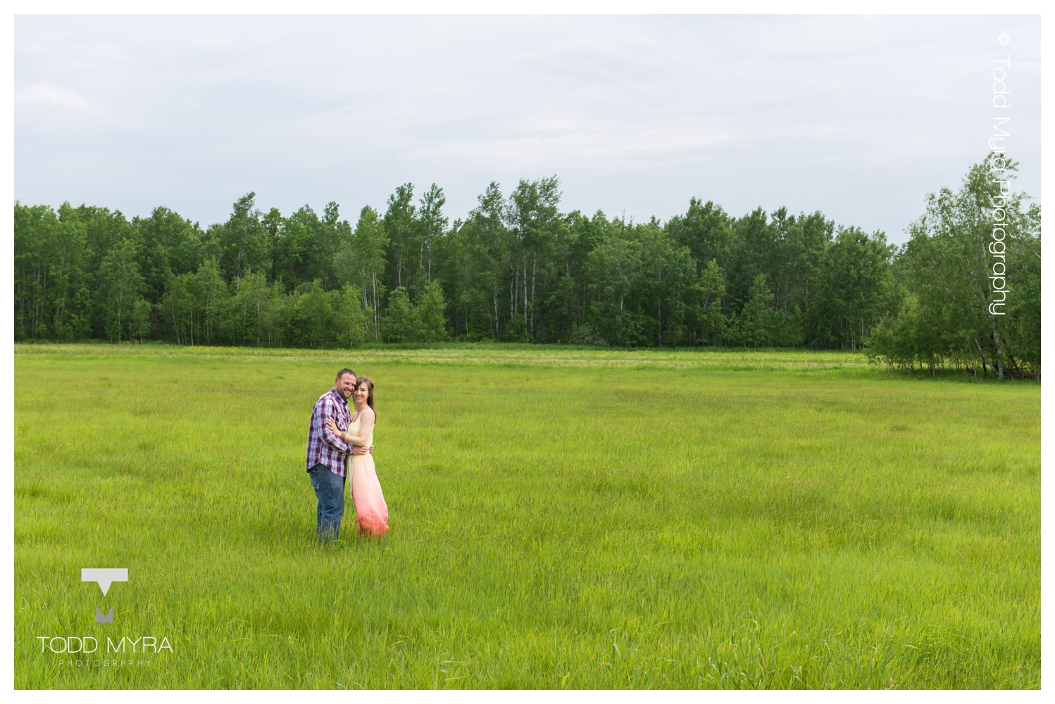 9_st-cloud-mn-wedding-photography-brook-park-woods-farm-field-red-tree-kiss