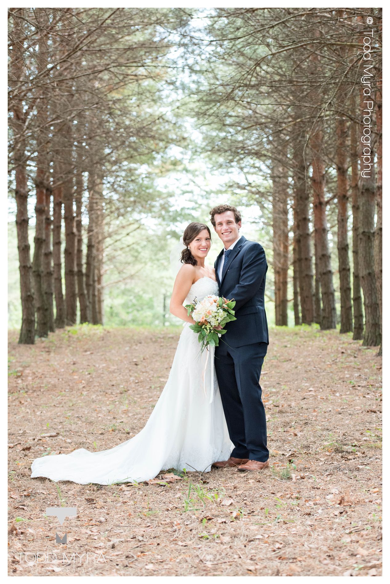 8 -Stonewall-Farms-Wilmar-MN-Wedding-Photography-dog-treat-2.jpg