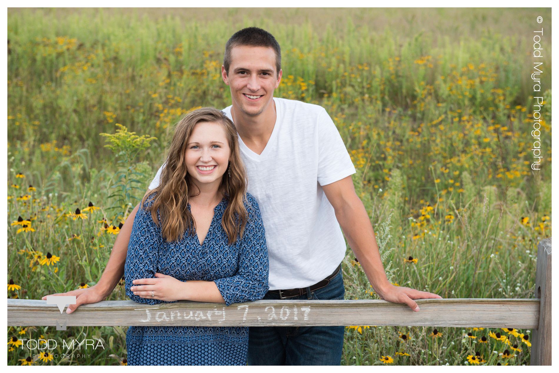 15 -Bend-in-the-river-engagement-summer-photography-blackeyedsusan