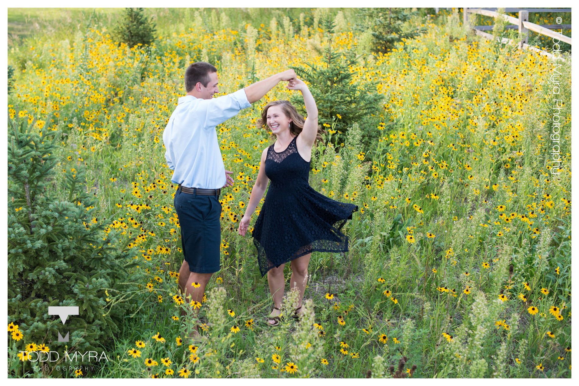 2 -Bend-in-the-river-engagement-summer-photography-blackeyedsusan