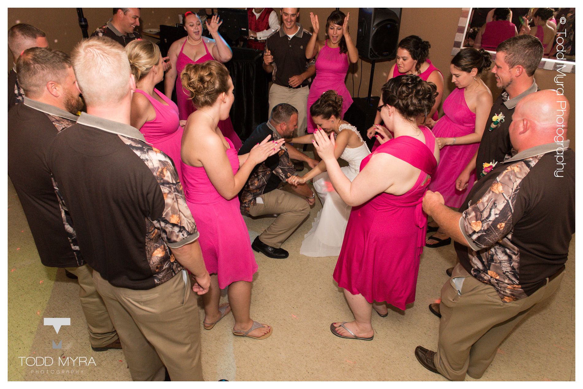 31 -Mora-wedding-barn-bowe-shotgun-wedding-hunt-st cloud-wedding-photography