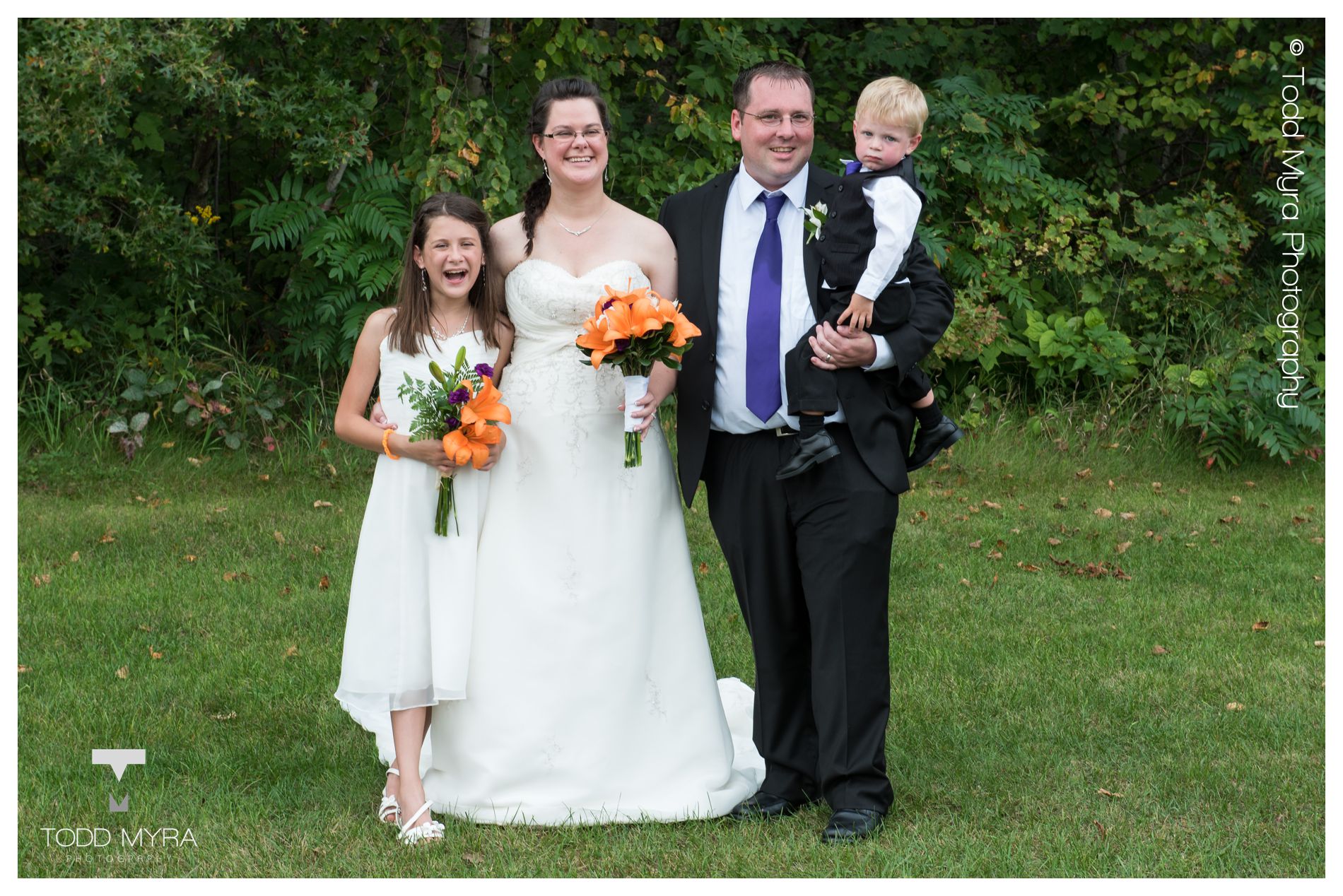17 -st-cloud-wedding-photography-Hidden-Lake-Park-St-Augusta