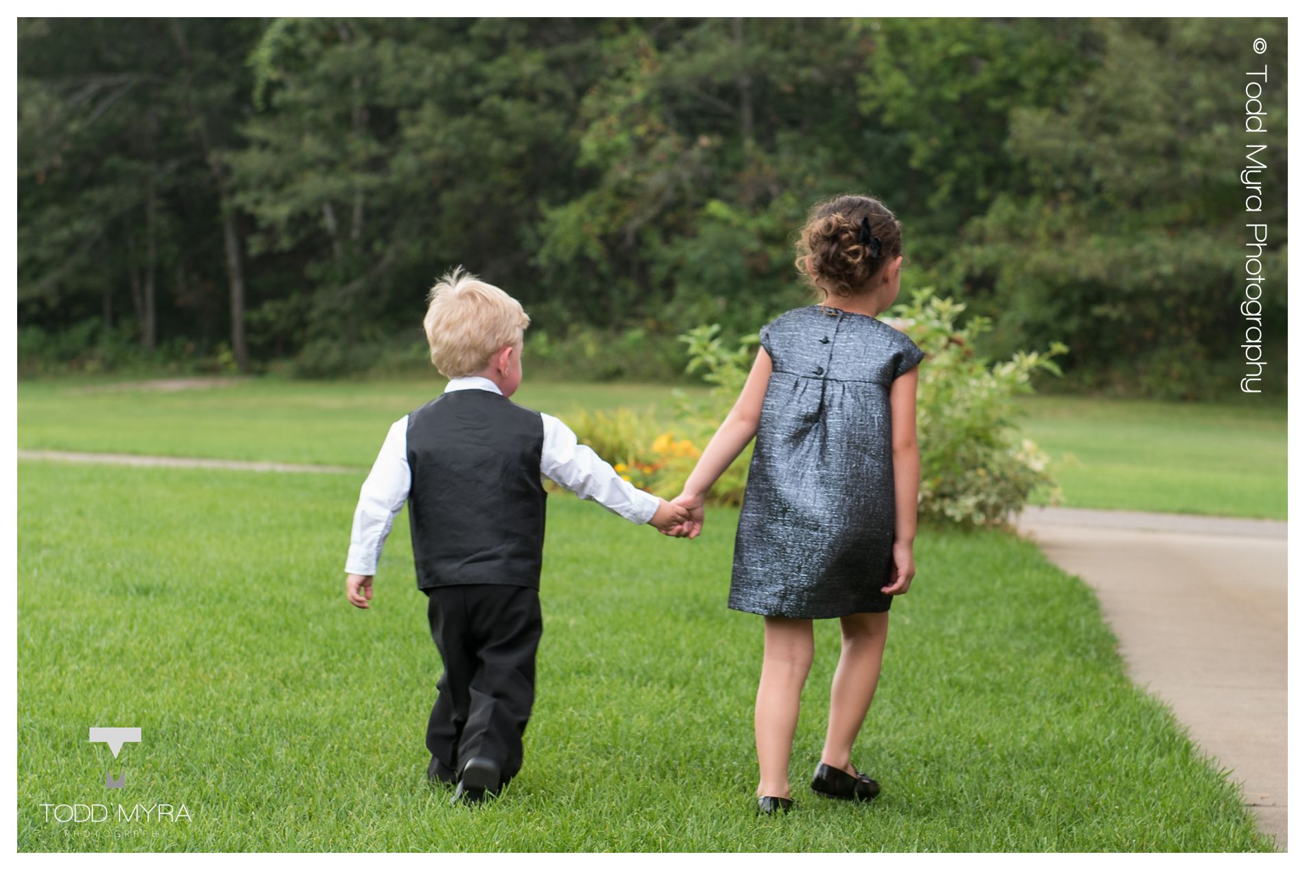 22 -st-cloud-wedding-photography-Hidden-Lake-Park-St-Augusta