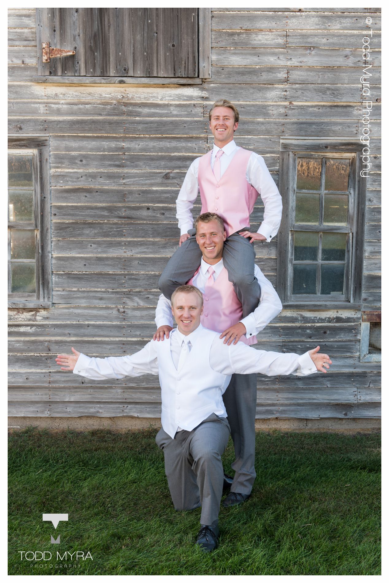 15 -St-Cloud-wedding-photography-eages-club-farmhouse