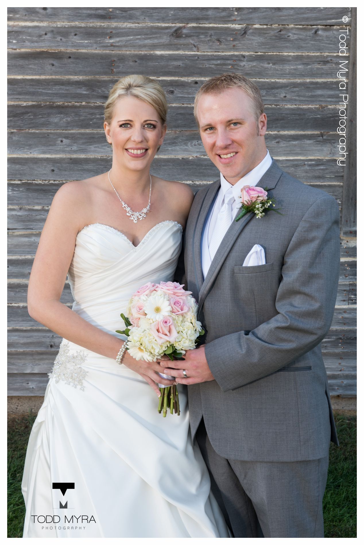 16 -St-Cloud-wedding-photography-eages-club-farmhouse