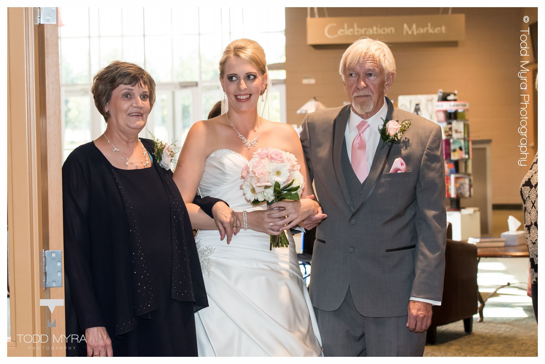 6 -St-Cloud-wedding-photography-eages-club-farmhouse