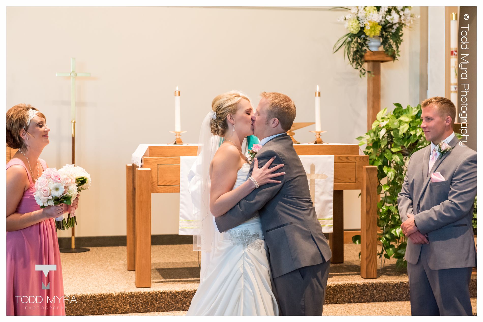 9 -St-Cloud-wedding-photography-eages-club-farmhouse