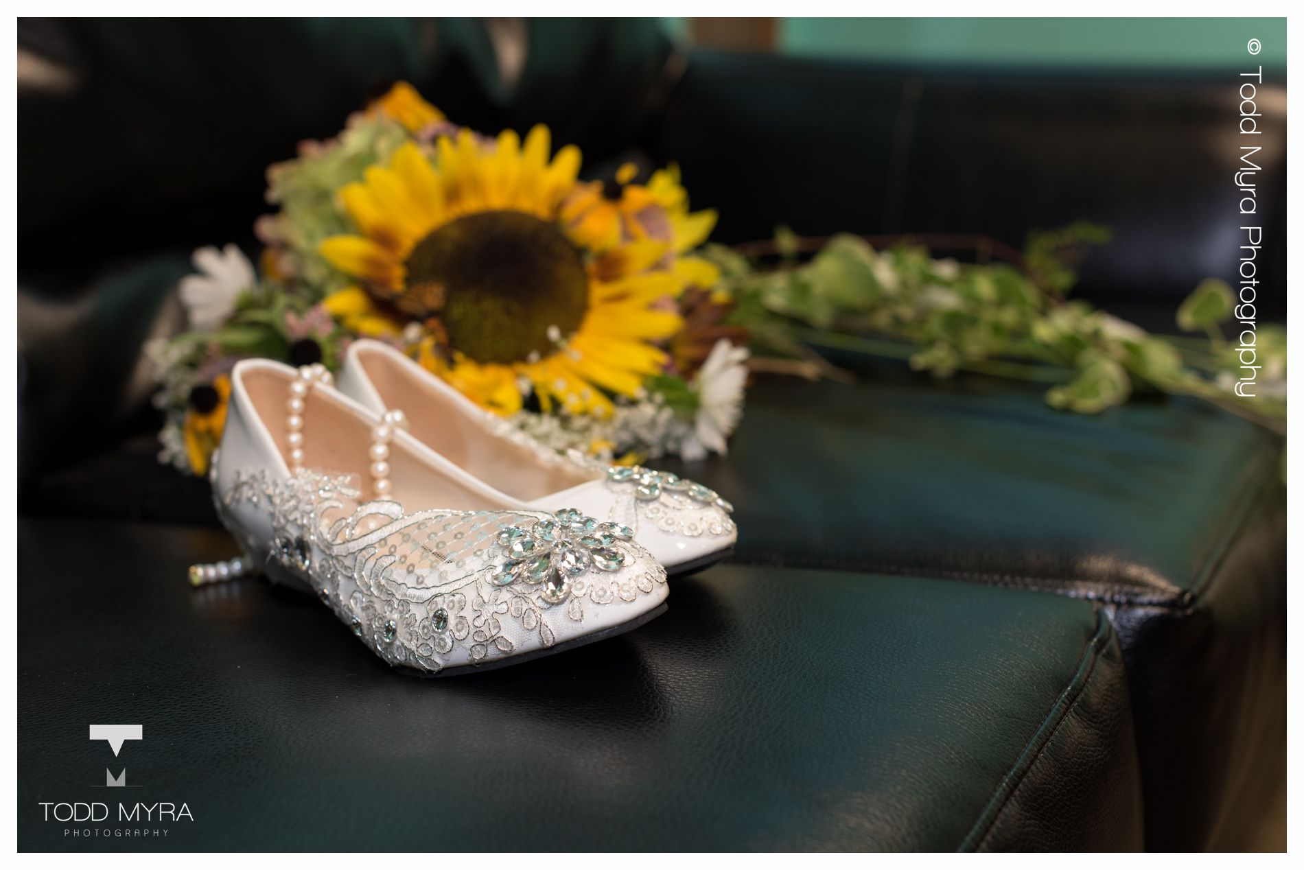 5 -Mora-wedding-Living-Hope-Church-Olson-Farm-Todd-Myra-Photography