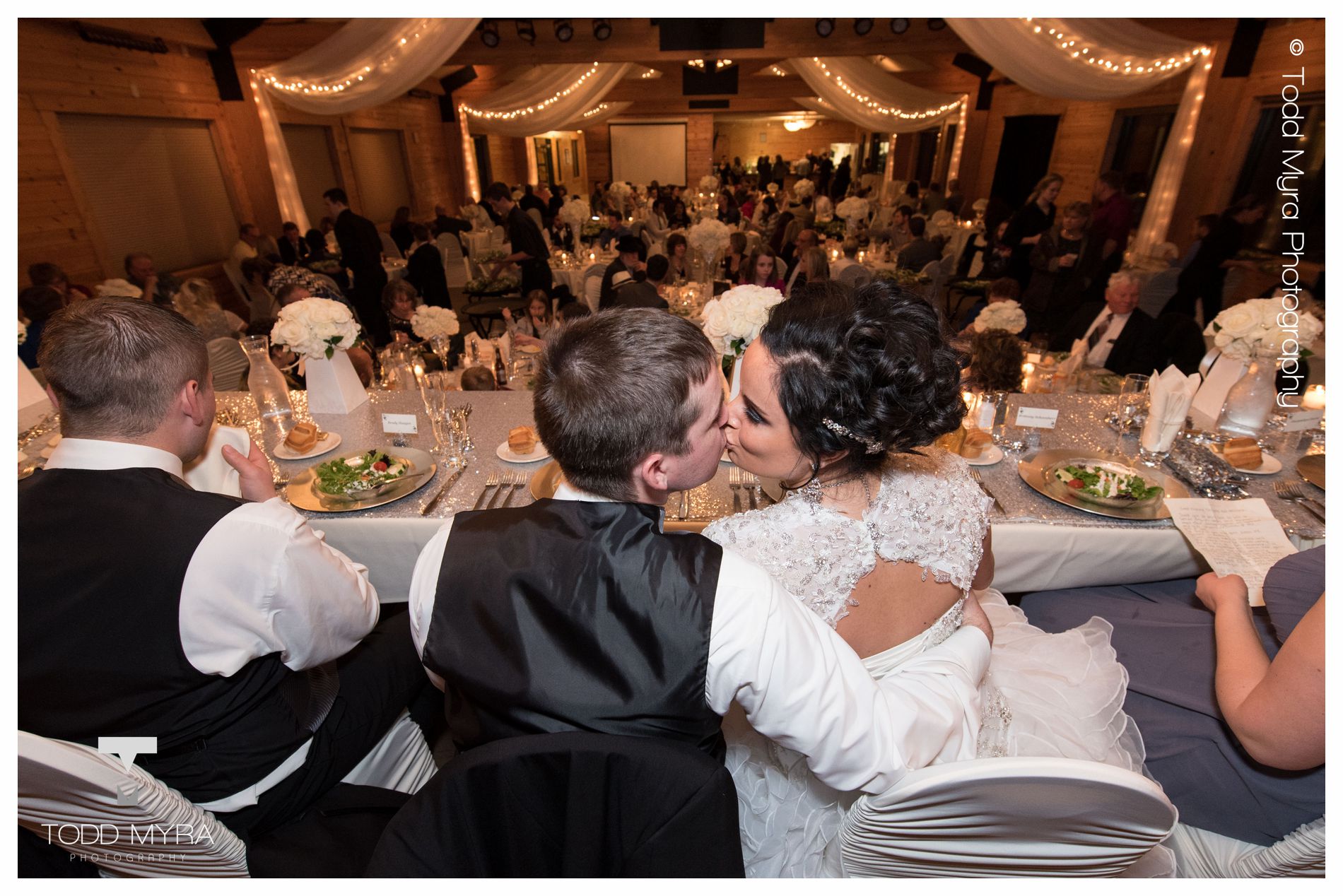 33 -Abby-Michael-st-cloud-sartell-MN-wedding-photography-grands-snow