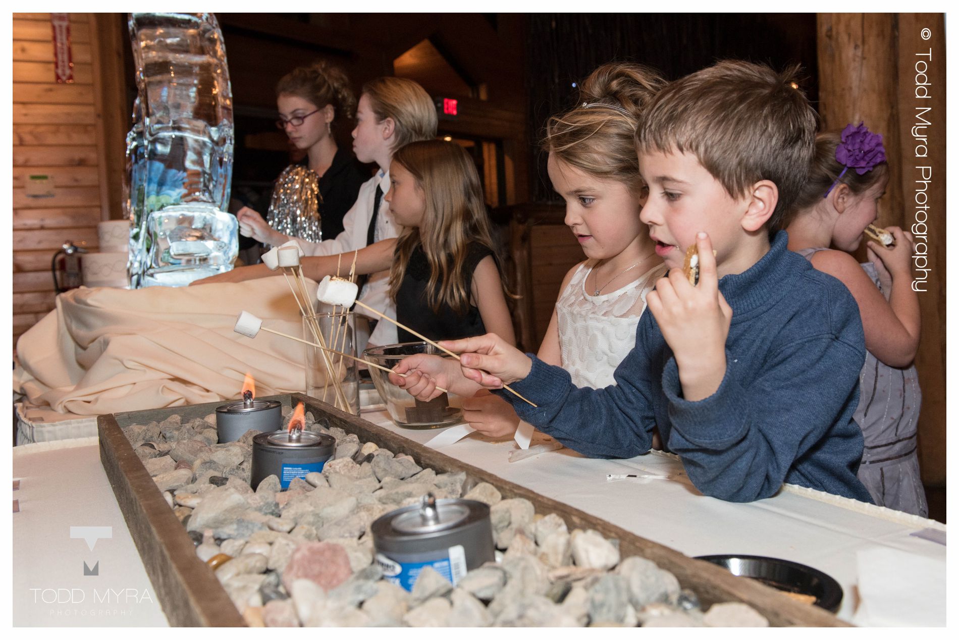 38 -Abby-Michael-st-cloud-sartell-MN-wedding-photography-grands-snow