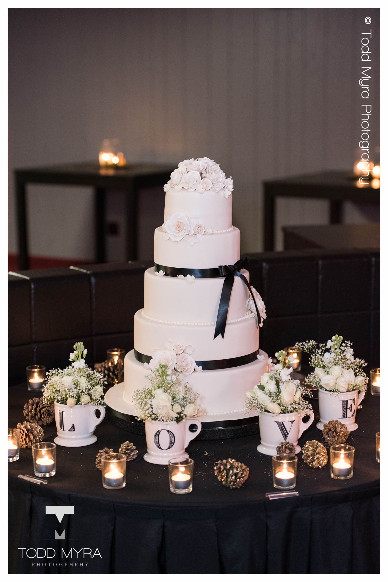 23 -St-cloud-wedding-photography-rink-corner-bar-St-Michael-Rachael-Trent