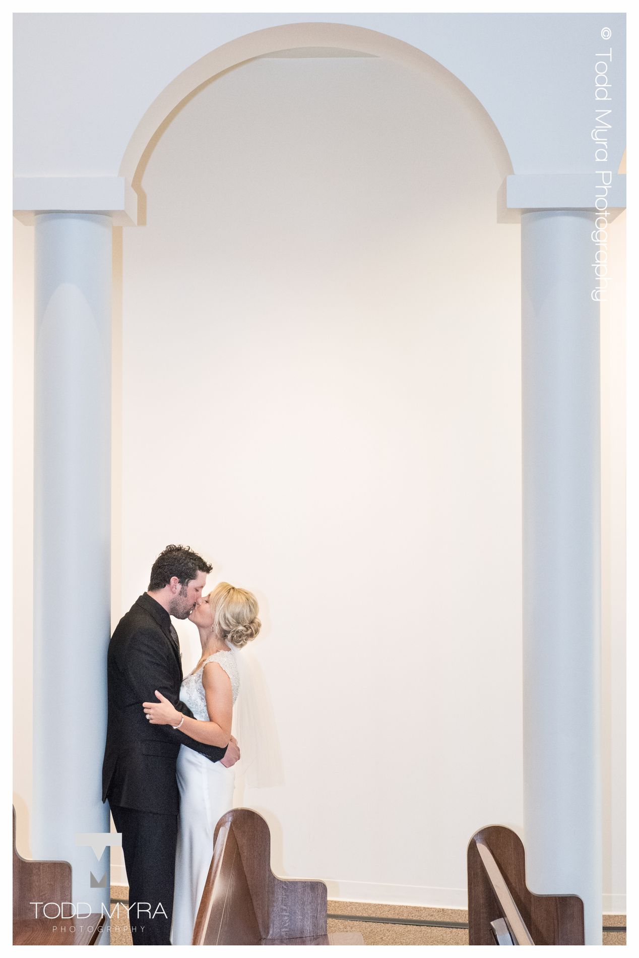 9 -St-cloud-wedding-photography-rink-corner-bar-St-Michael-Rachael-Trent