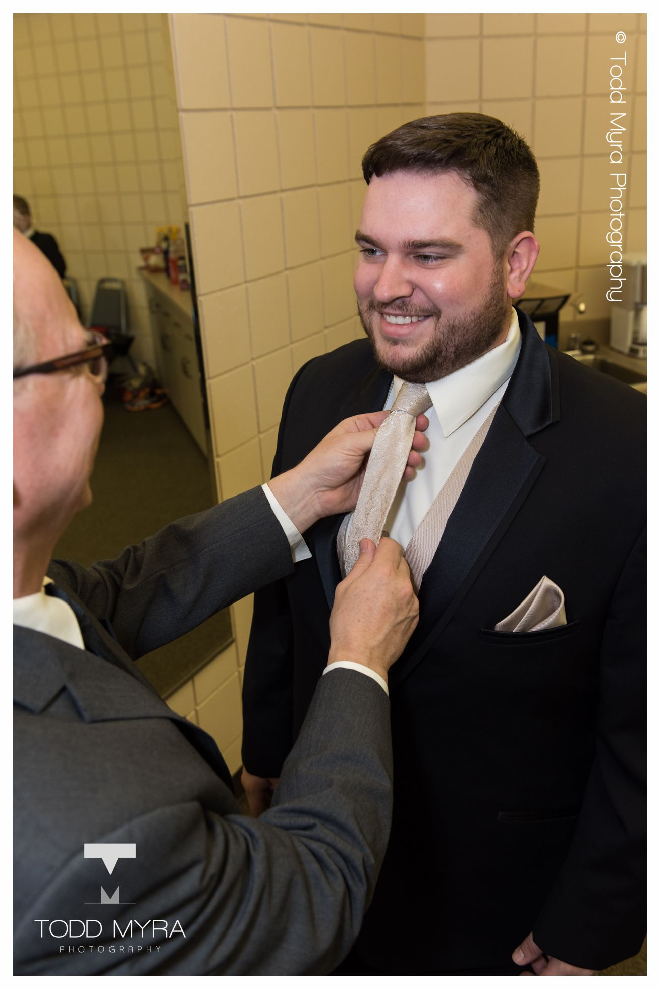 4 -St-Cloud-wedding-photography-holliday-inn-st-pauls-church-todd-myra-photography
