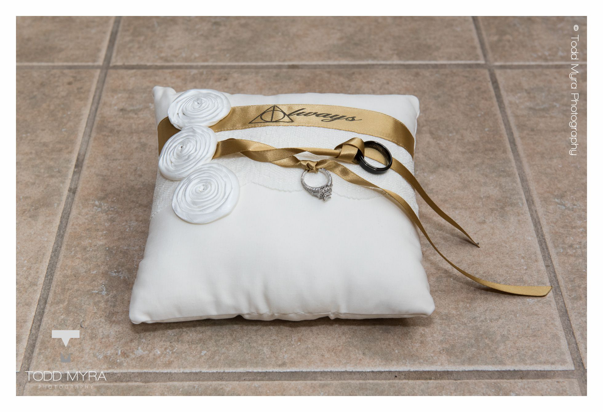 4-megan-james-st-cloud-wedding-photography-crow-river-winery