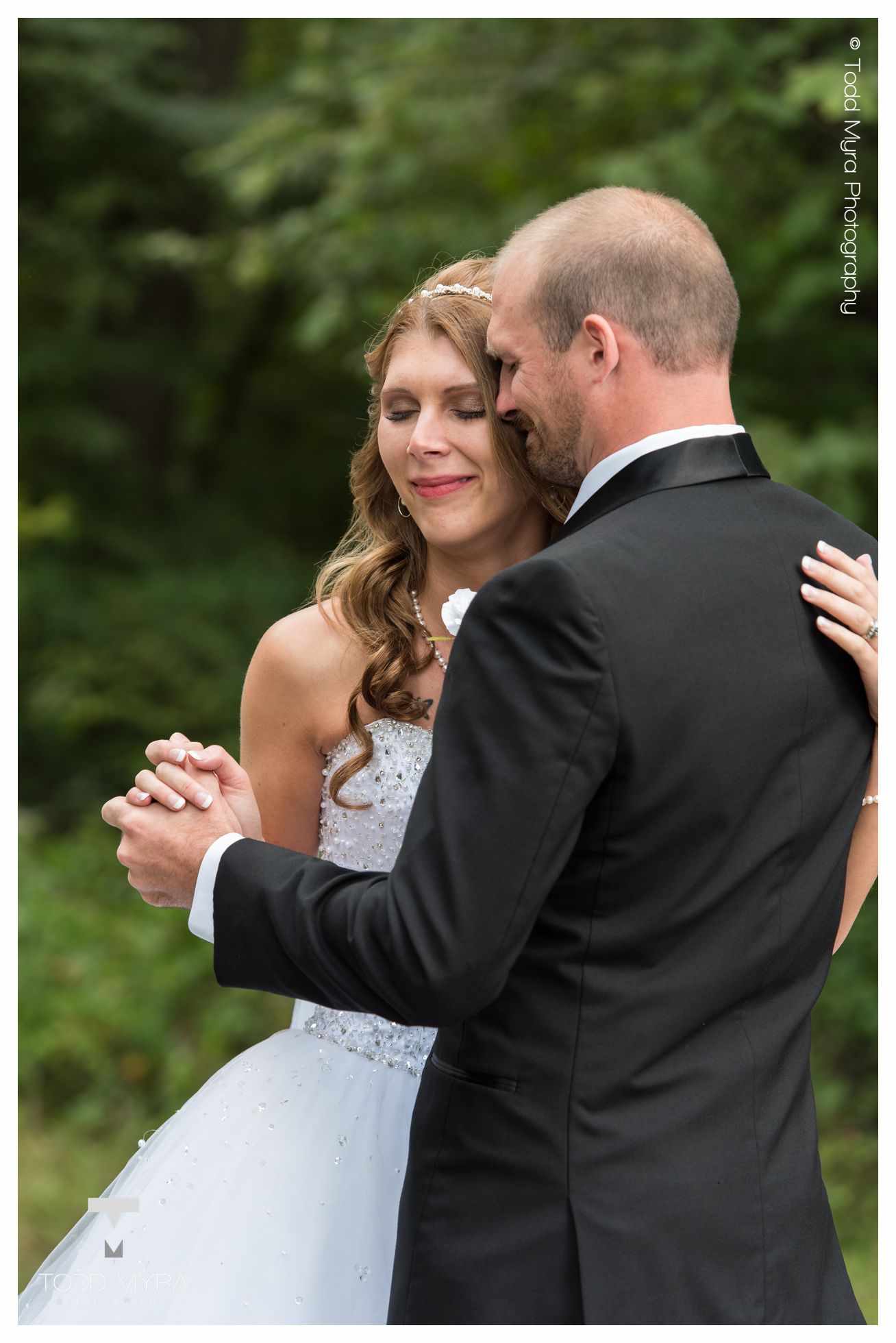 12-beau-kadylyn-st-cloud-wedding-waters-blackberry