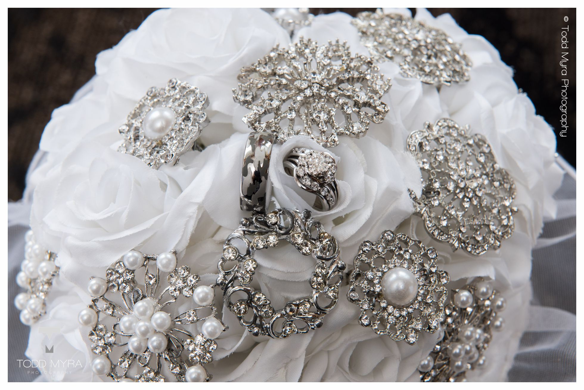 4-beau-kadylyn-st-cloud-wedding-waters-blackberry