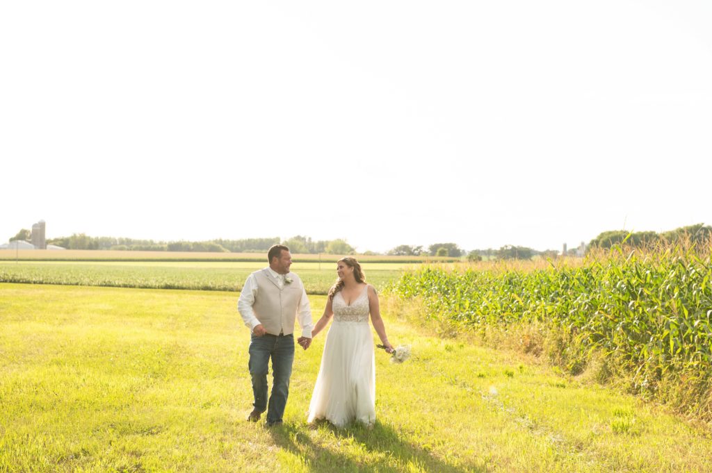 St Cloud Wedding Photograplhy St Cloud Minnesota Baackyard Wedding 30