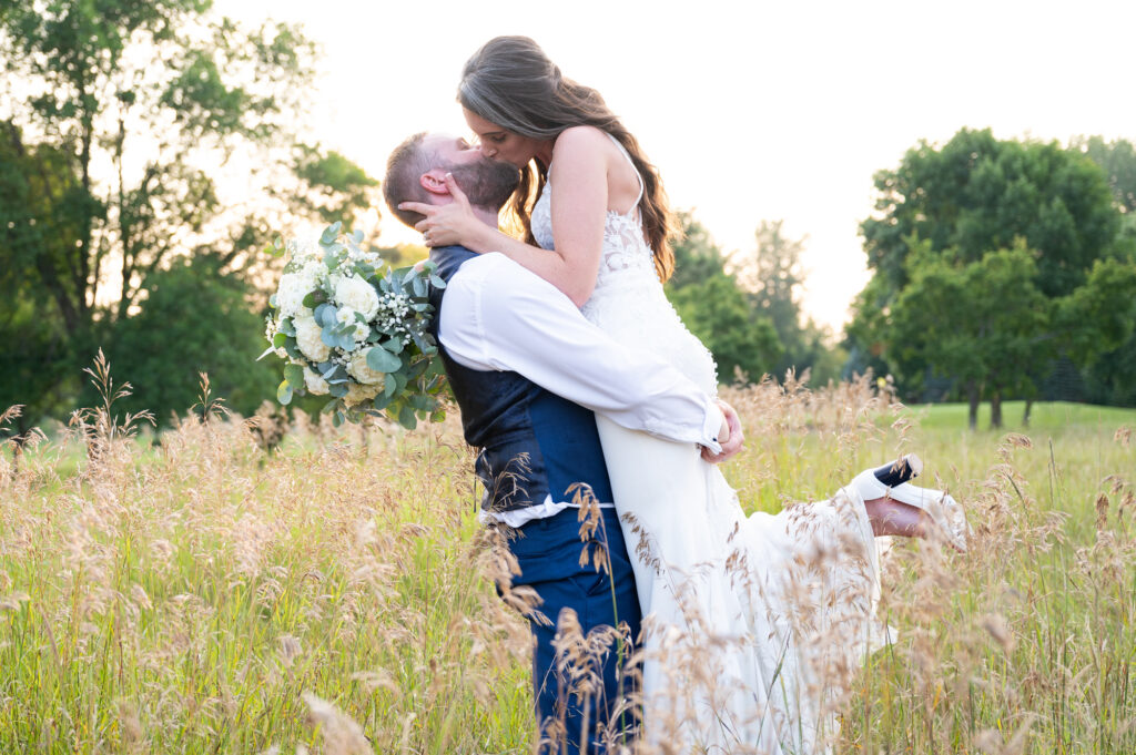 Grands At Mulligans Sunset Mirror Son Daughter Wedding 24