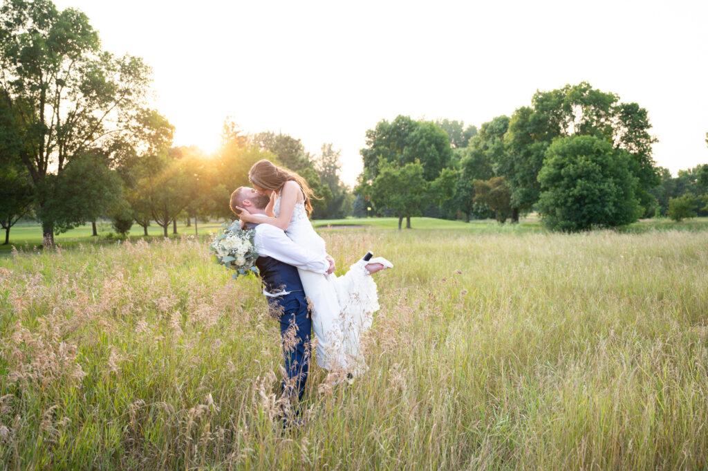 Grands At Mulligans Sunset Mirror Son Daughter Wedding 25